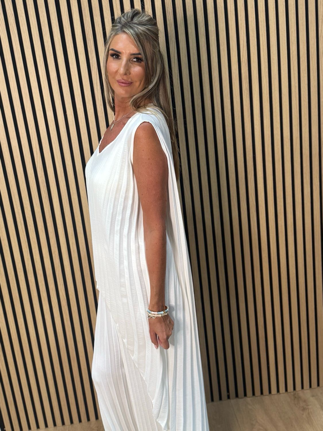 Sophia Pleated Trouser Suit - White