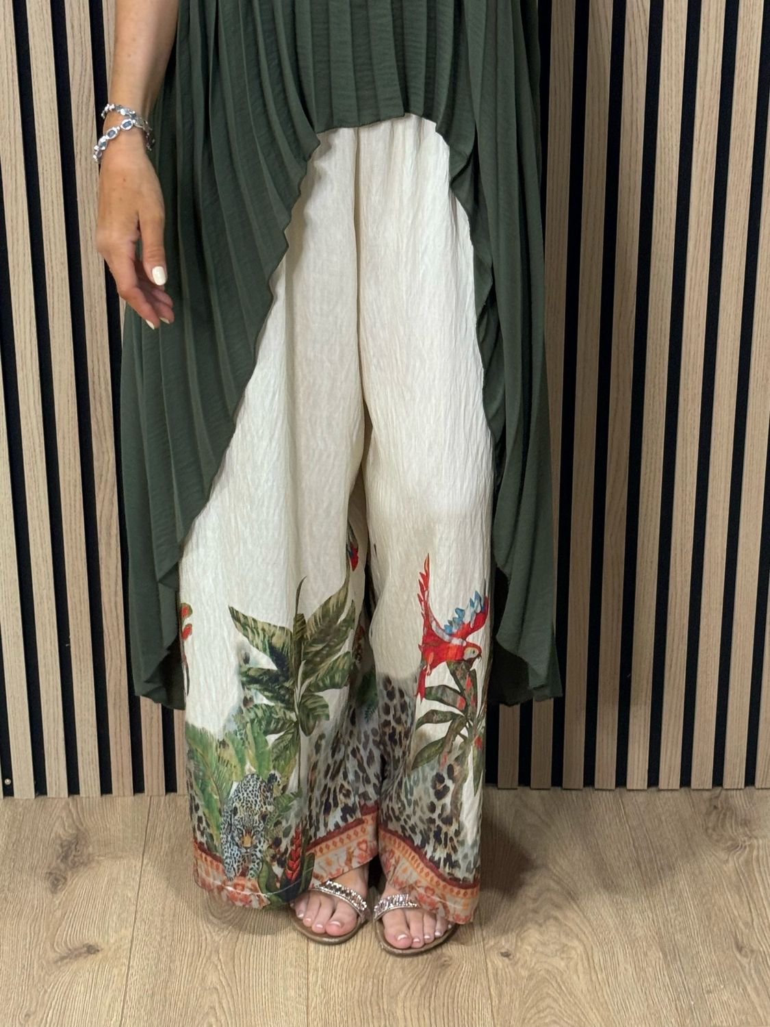 Tropical Print Co-Ord Trouser Suit - Khaki/Cream