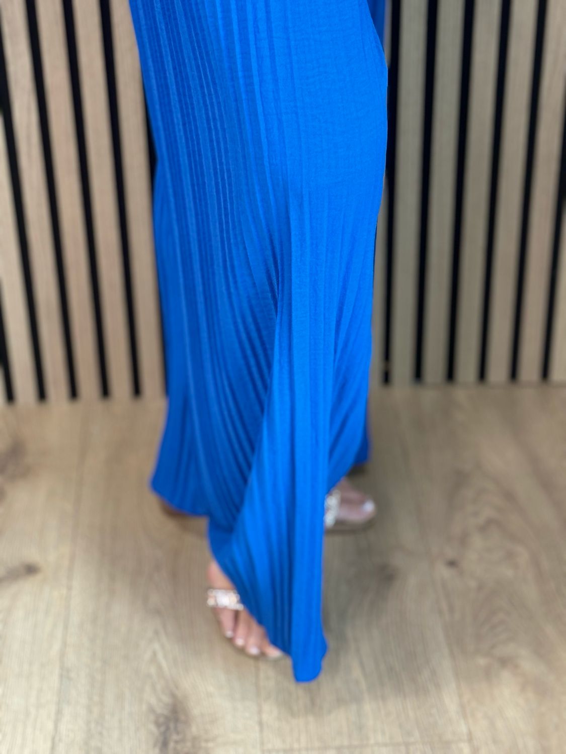 Pleated Wide Let Trousers - R Blue