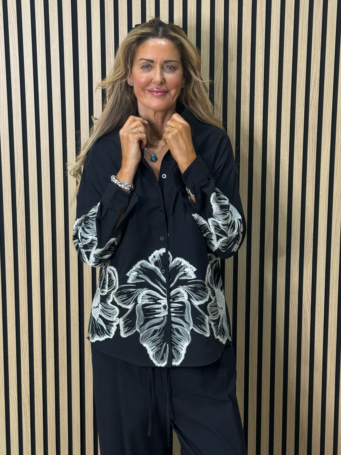 Floral Embroidered Trouser Suit Set - Black