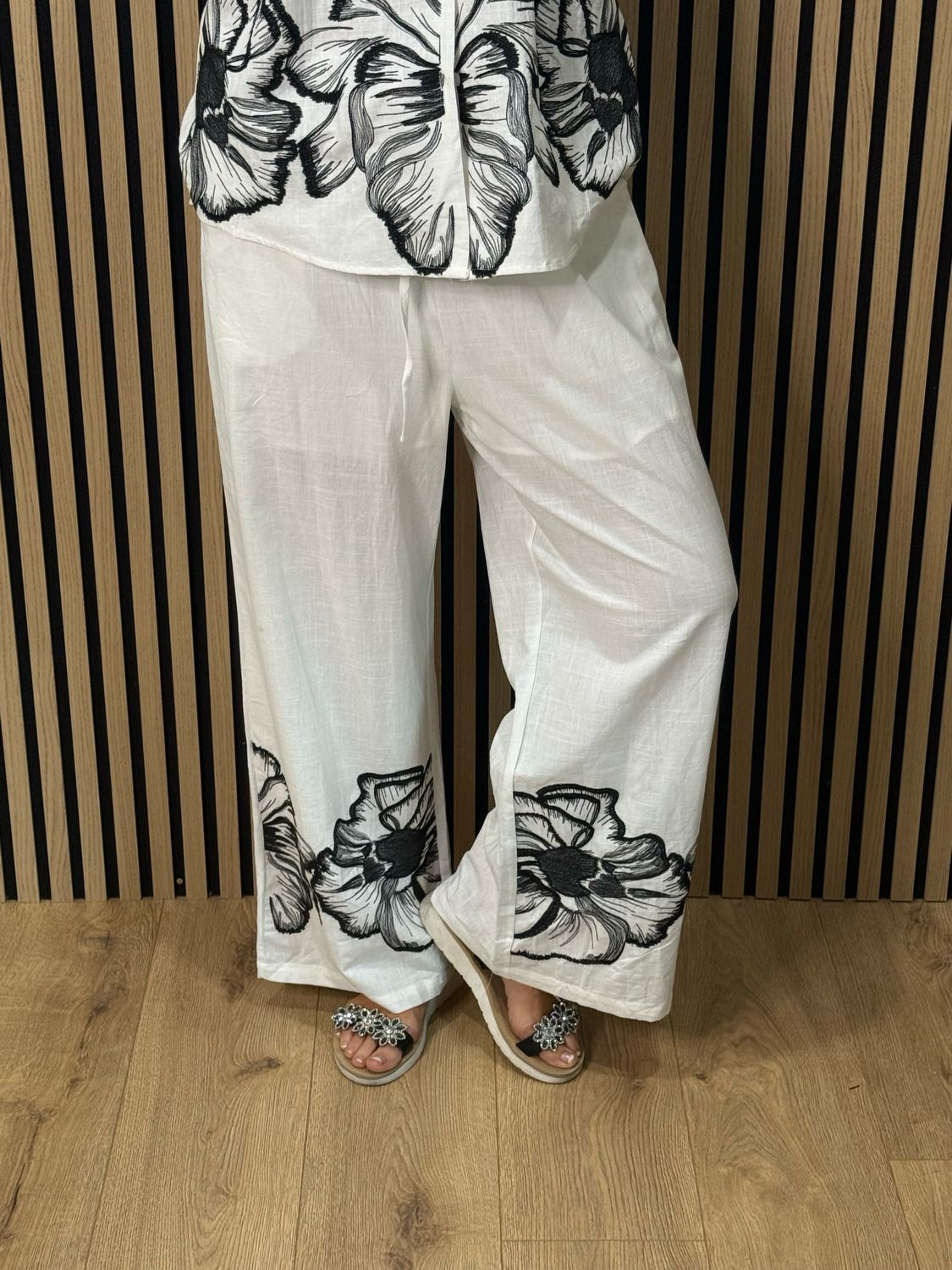 Floral Embroidered Trouser Suit Set - White