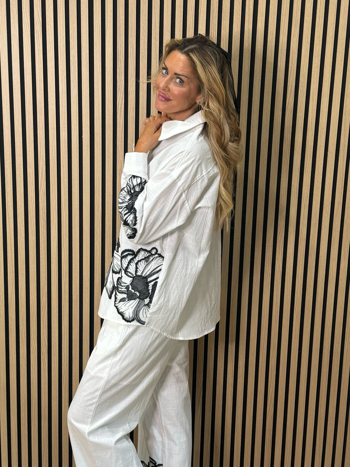 Floral Embroidered Trouser Suit Set - White