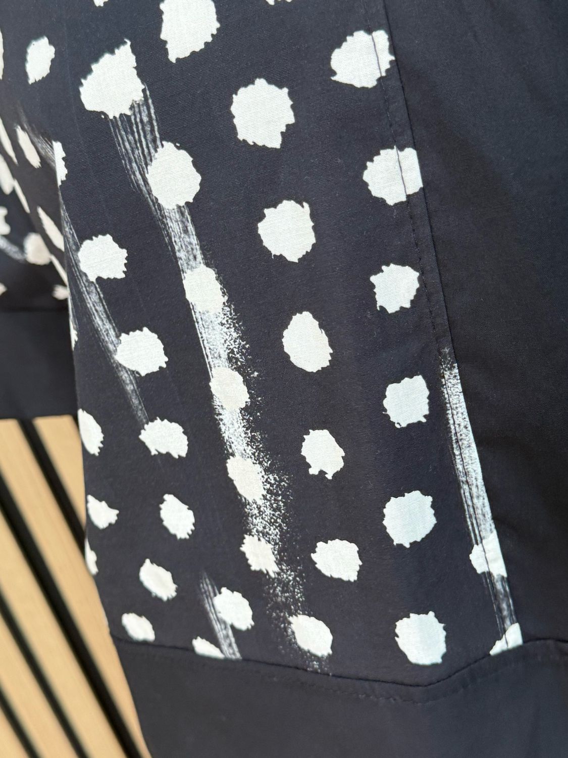 Oversized Contrast Panel Top - Black