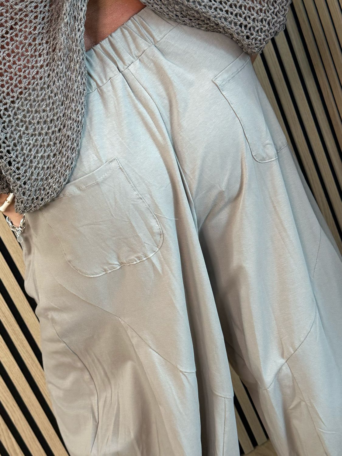 Cotton Stretch Barrel Pants - Taupe