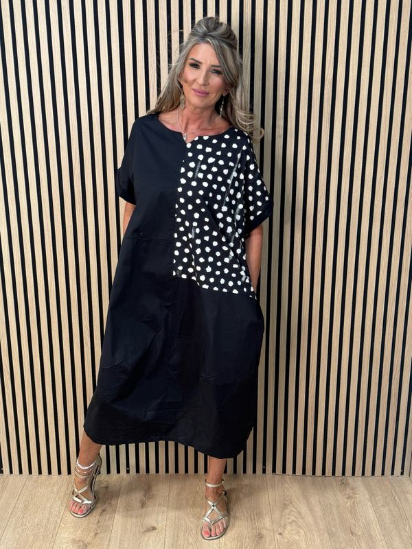 Oversized Contrast Panel Dress - Black