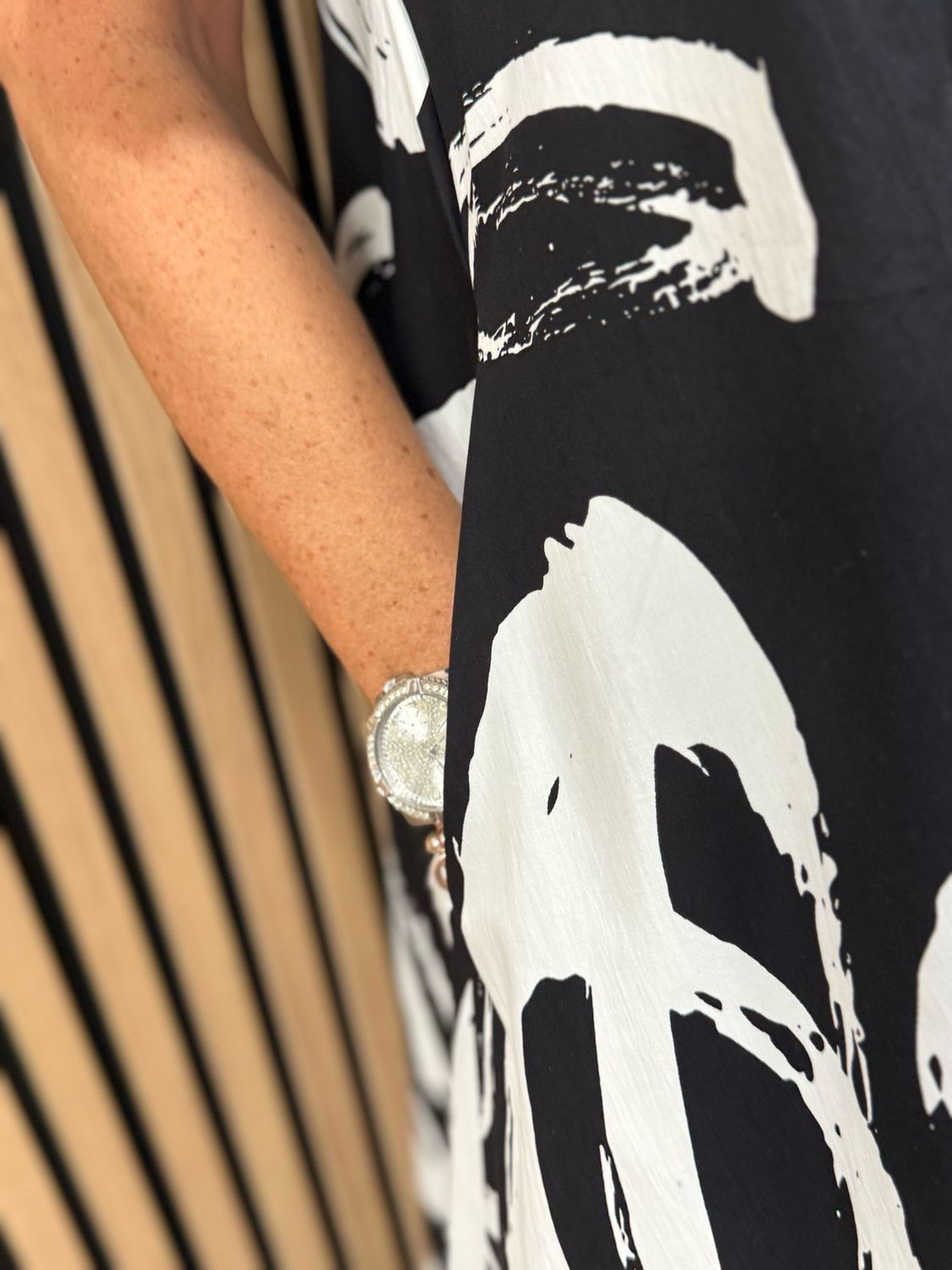 Abstract Print Cotton Shirt Maxi Dress - Black/White