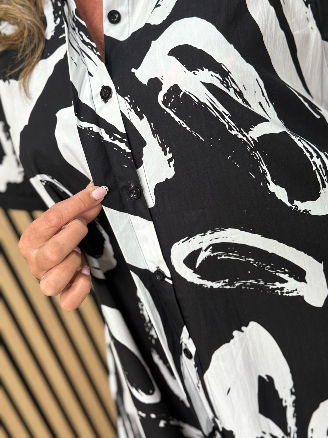 Abstract Print Cotton Shirt Maxi Dress - Black/White