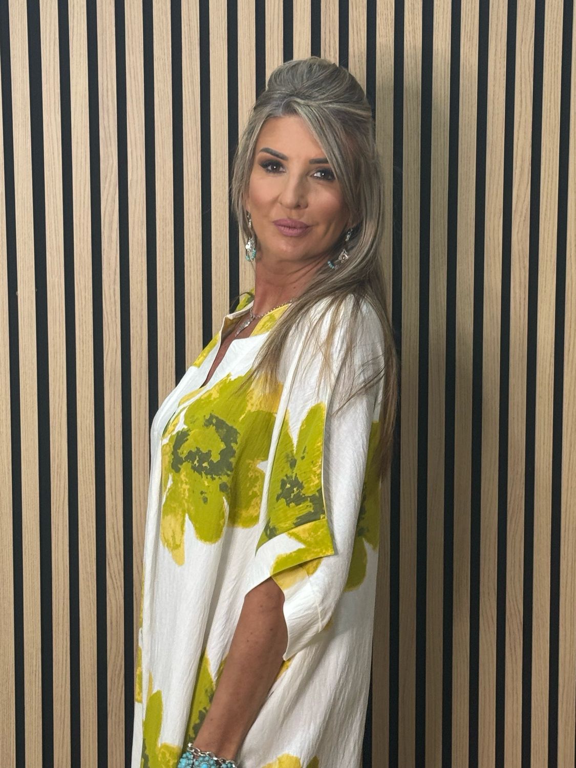 Floral Oversized V-Neck Midi Dress - White/Mustard