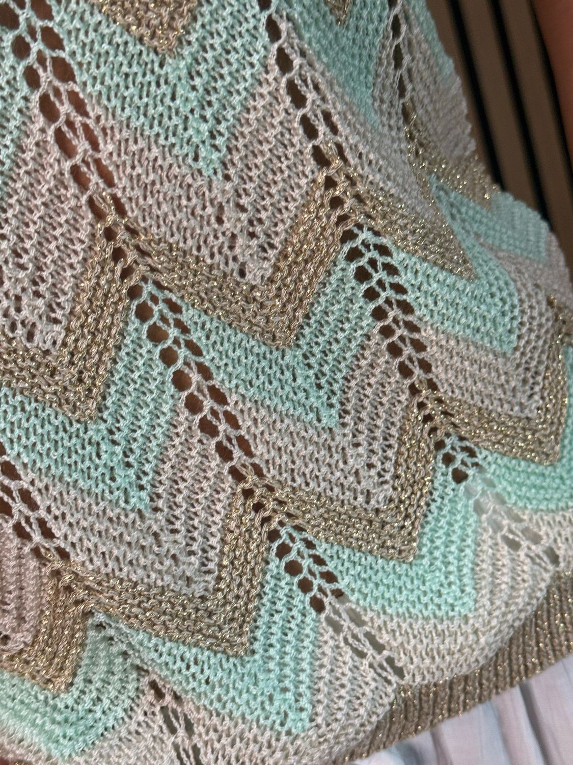 Chevron Knit Sleeveless Top - Taupe/Gold/Mint