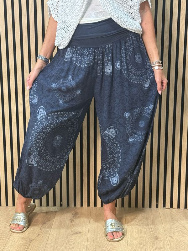 Relaxed Printed Harem Pants - Navy