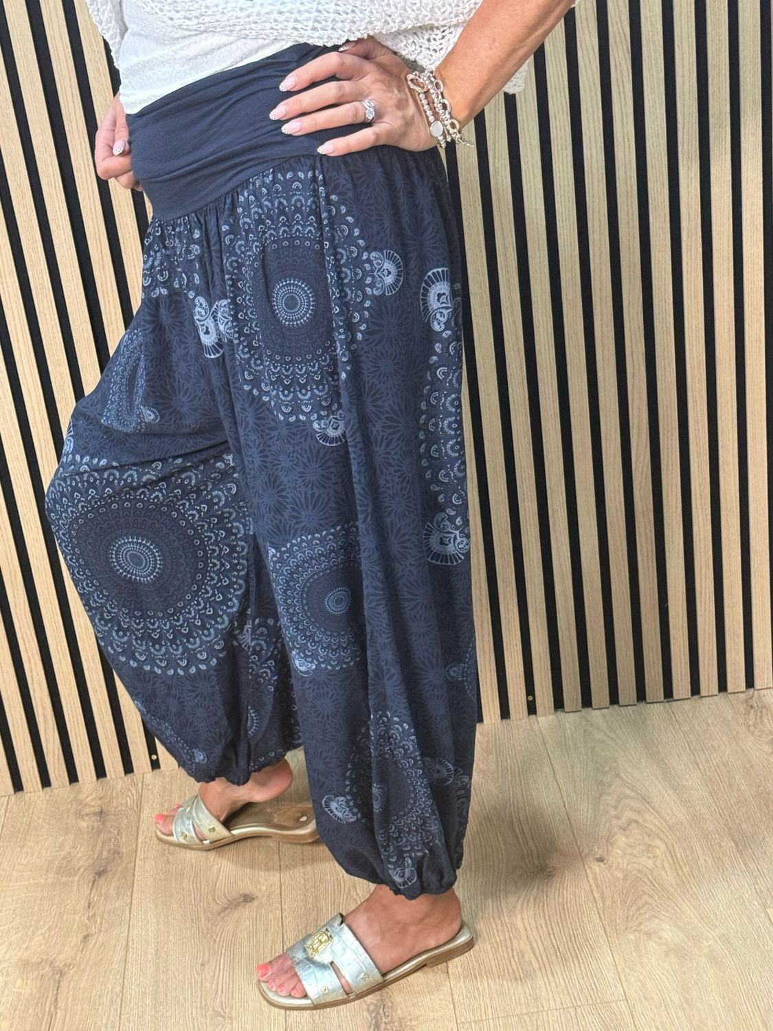 Relaxed Printed Harem Pants - Navy