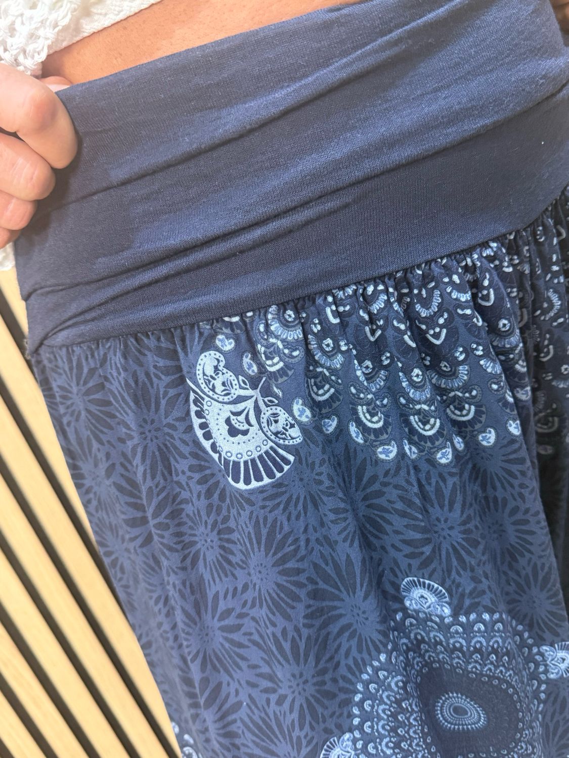 Relaxed Printed Harem Pants - Navy