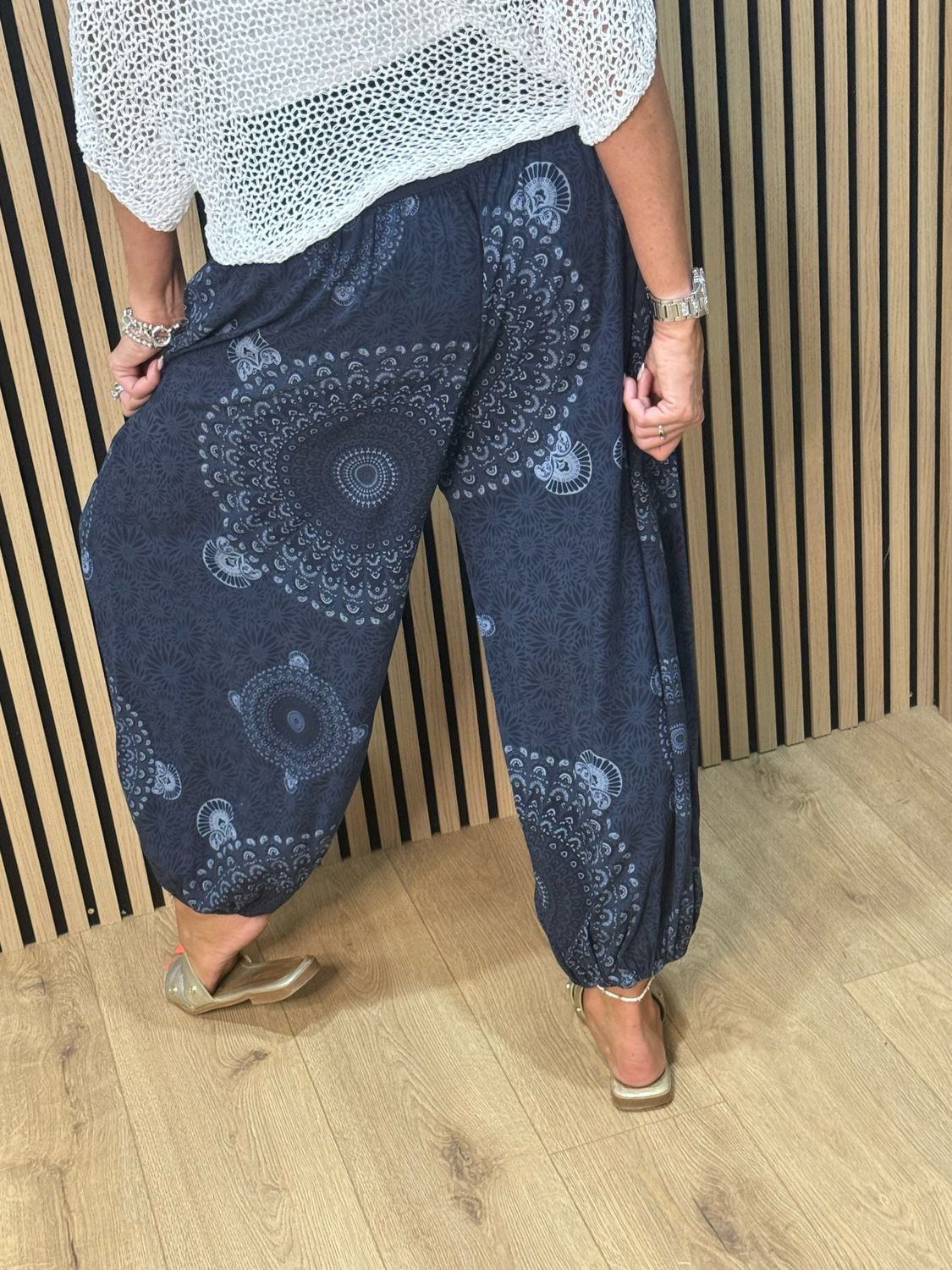 Relaxed Printed Harem Pants - Navy