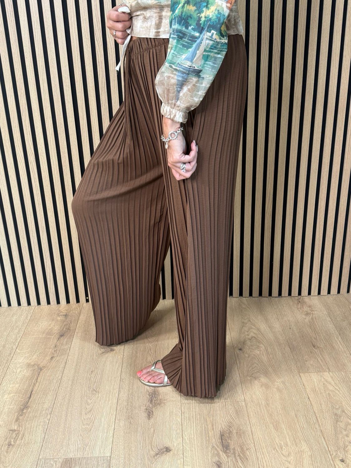 Wide Leg Pleated Trousers - Chocolate