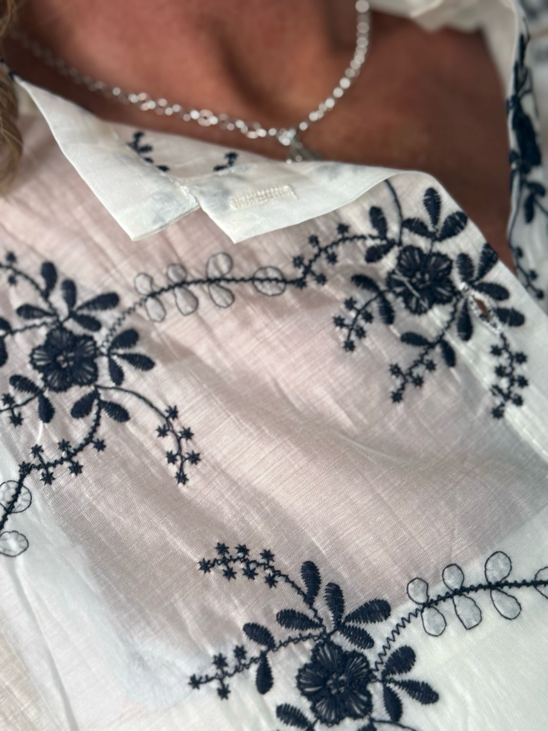 Embroidered Floral Sheet Shirt - White/Navy