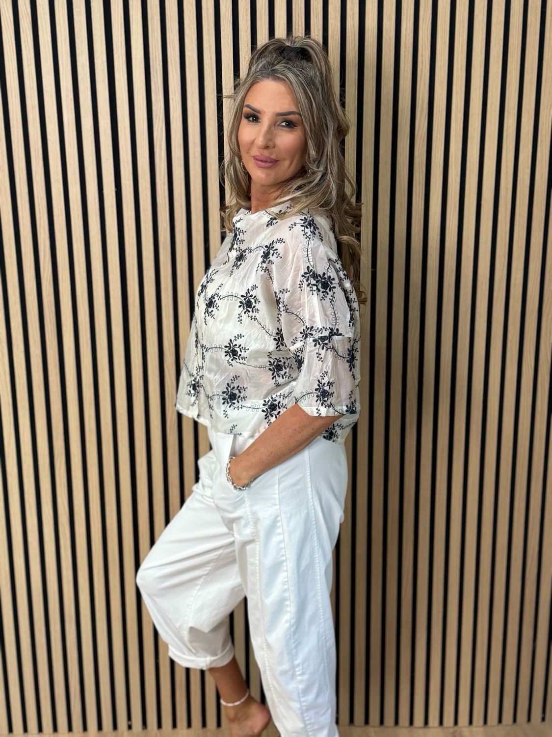 Embroidered Floral Sheet Shirt - White/Navy