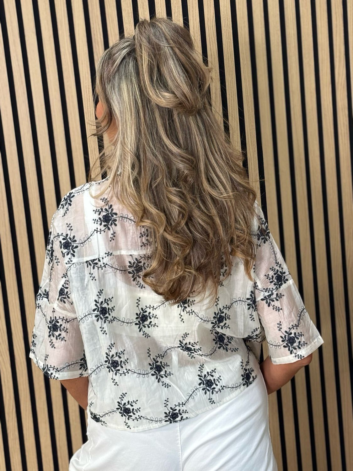Embroidered Floral Sheet Shirt - White/Navy