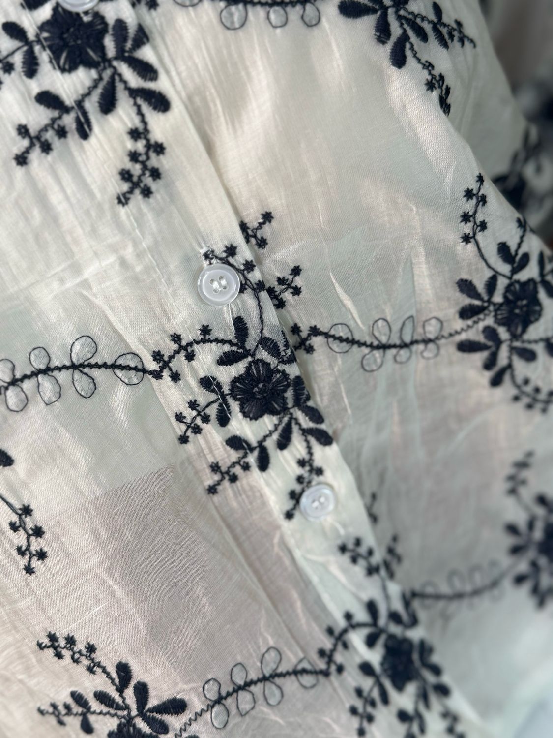 Embroidered Floral Sheet Shirt - White/Navy