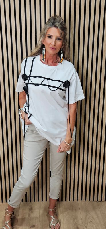 Contrast Ribbon Rose T-Shirt - white