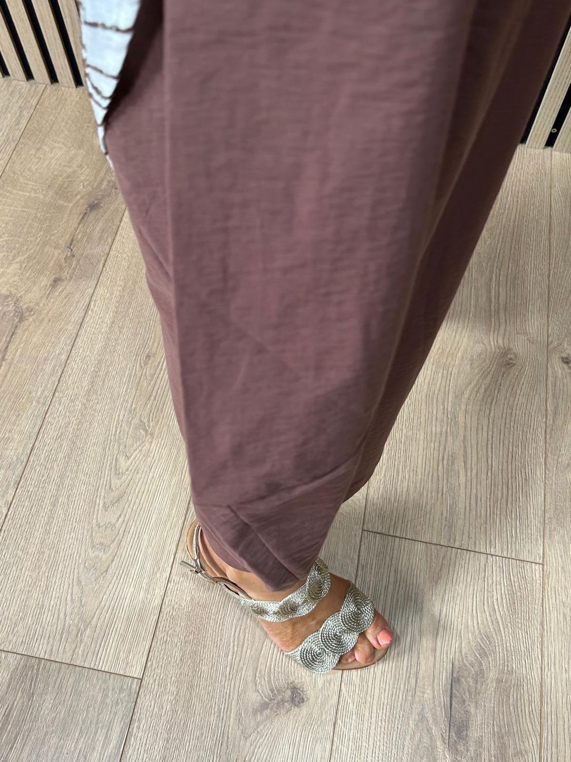 Cotton Blend Balloon Leg Trousers – Brown