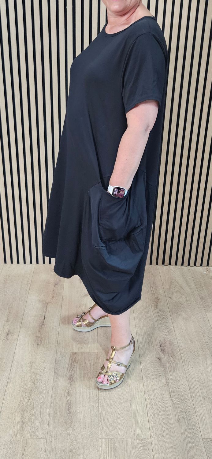 Cotton Pocket Detail Cocoon Dress – Black