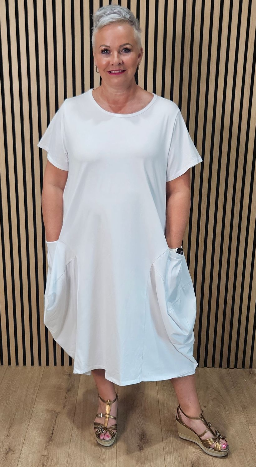 Cotton Pocket Detail Cocoon Dress – White