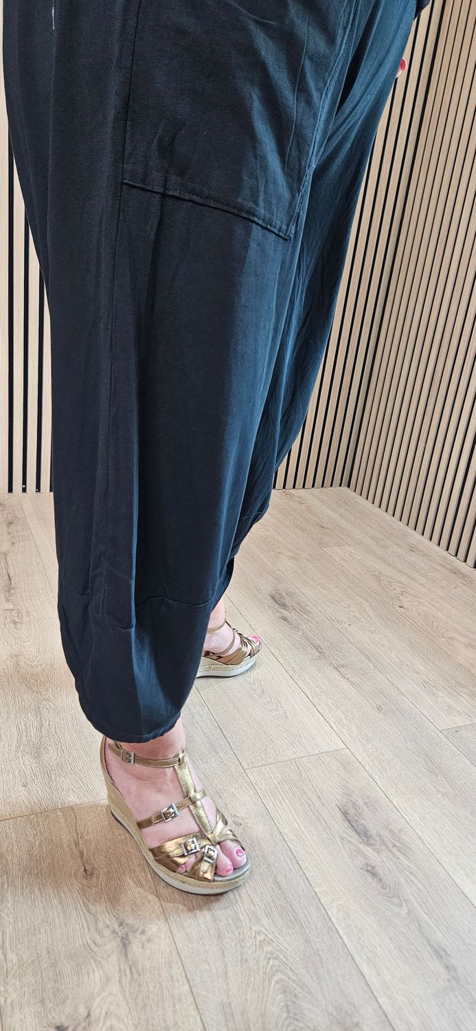 Cotton Stretch Cocoon Trousers – Black
