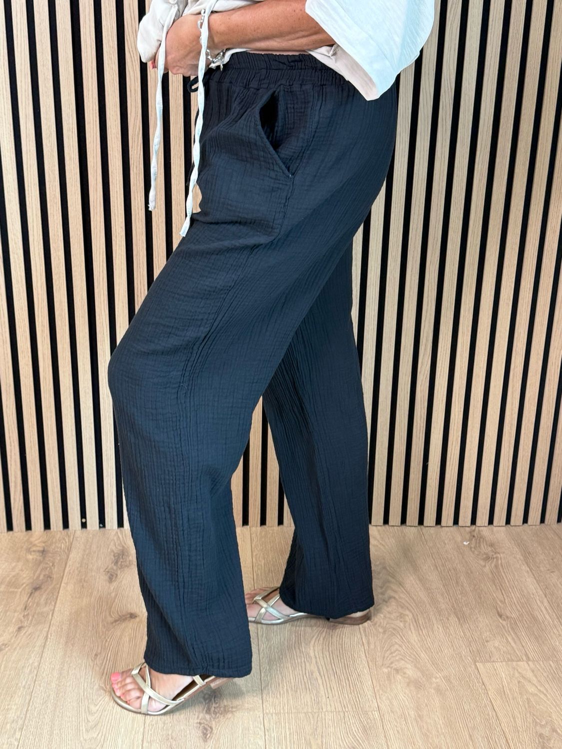 Cotton Crinkle Wide Leg Trousers - Black