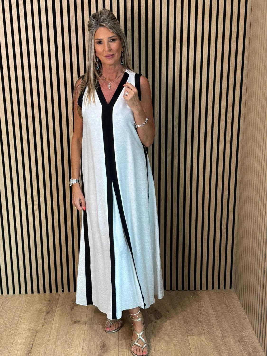 Contrast Border Maxi Dress – White + Black
