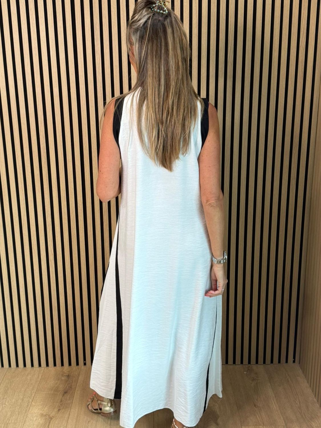 Contrast Border Maxi Dress – White + Black