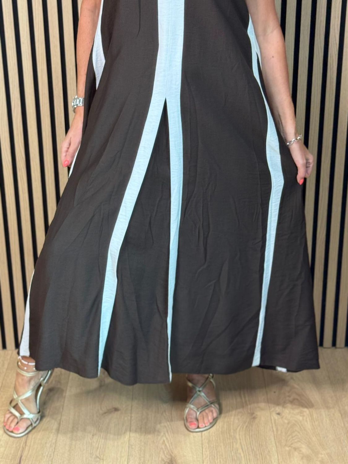 Contrast Border Maxi Dress – Chocolate + White