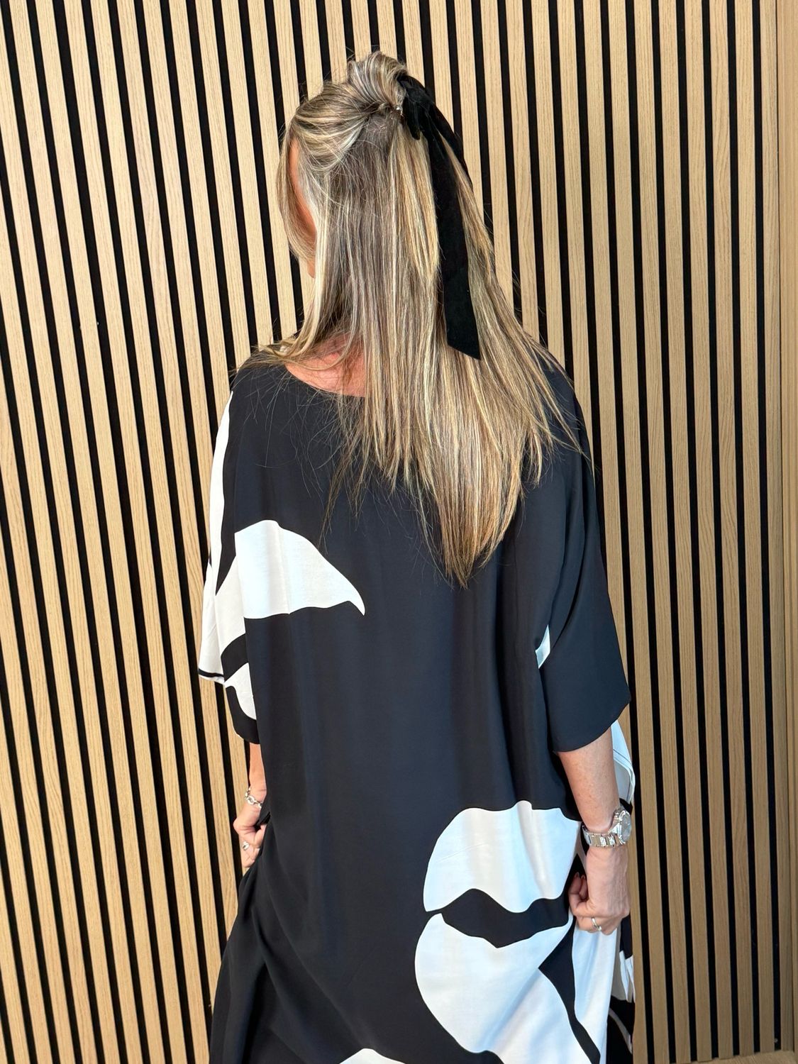 FLY OUT Oversized Floral Maxi Dress - Black/White