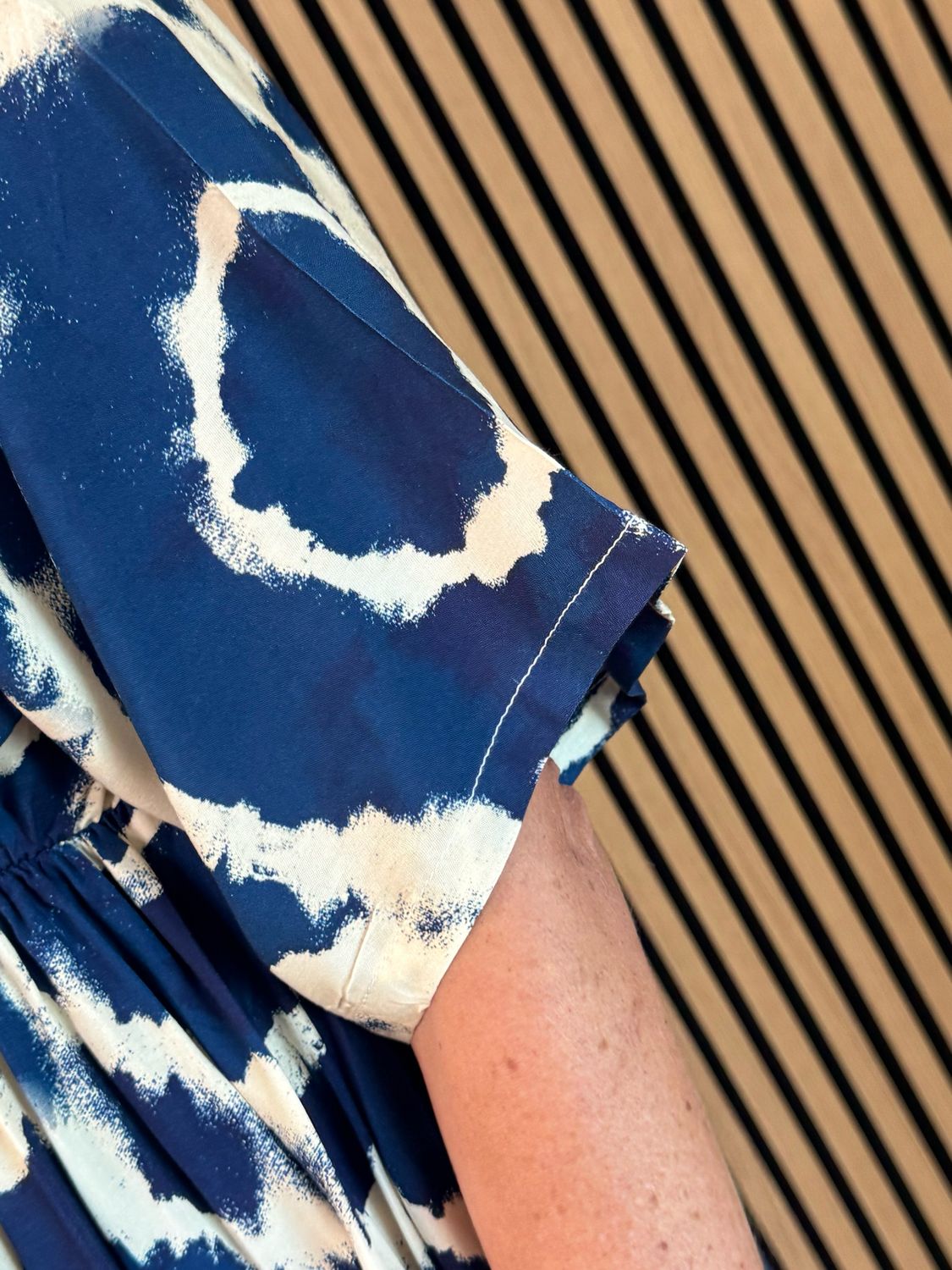 Printed Empire Waist Maxi Dress - Navy/White