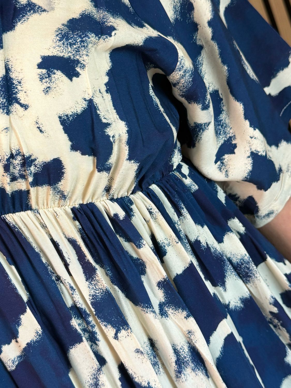 Printed Empire Waist Maxi Dress - Navy/White