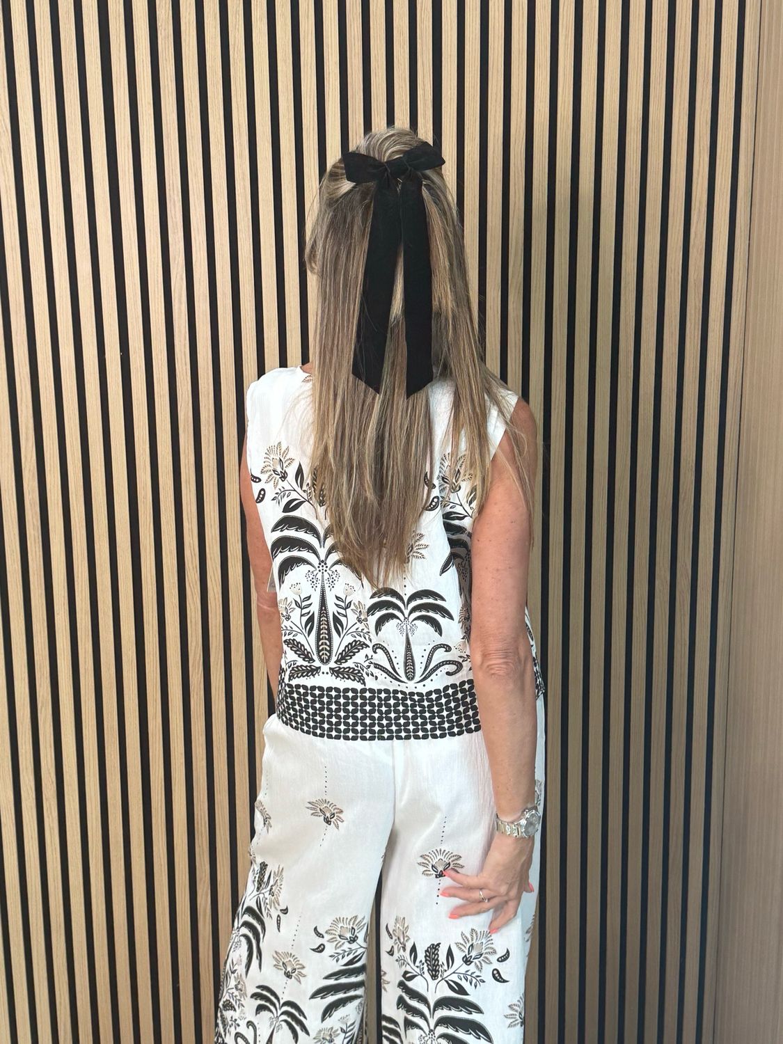 Top &amp; Cropped Trouser Co-Ord Set - White/Black