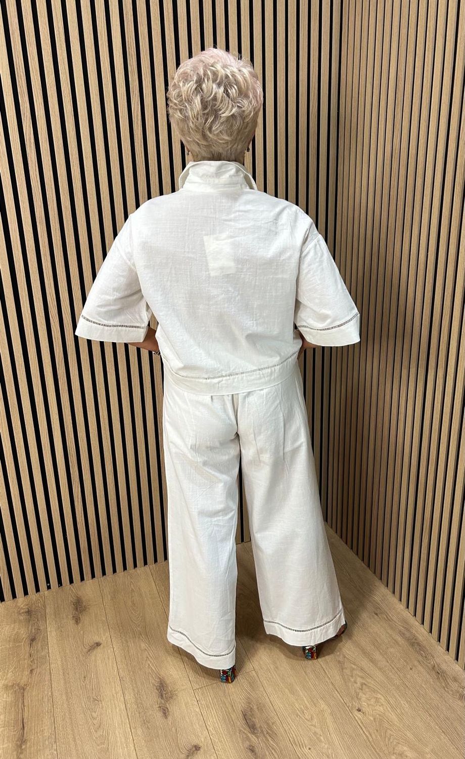 Lobster Embroidered Cotton Trouser Suit - White