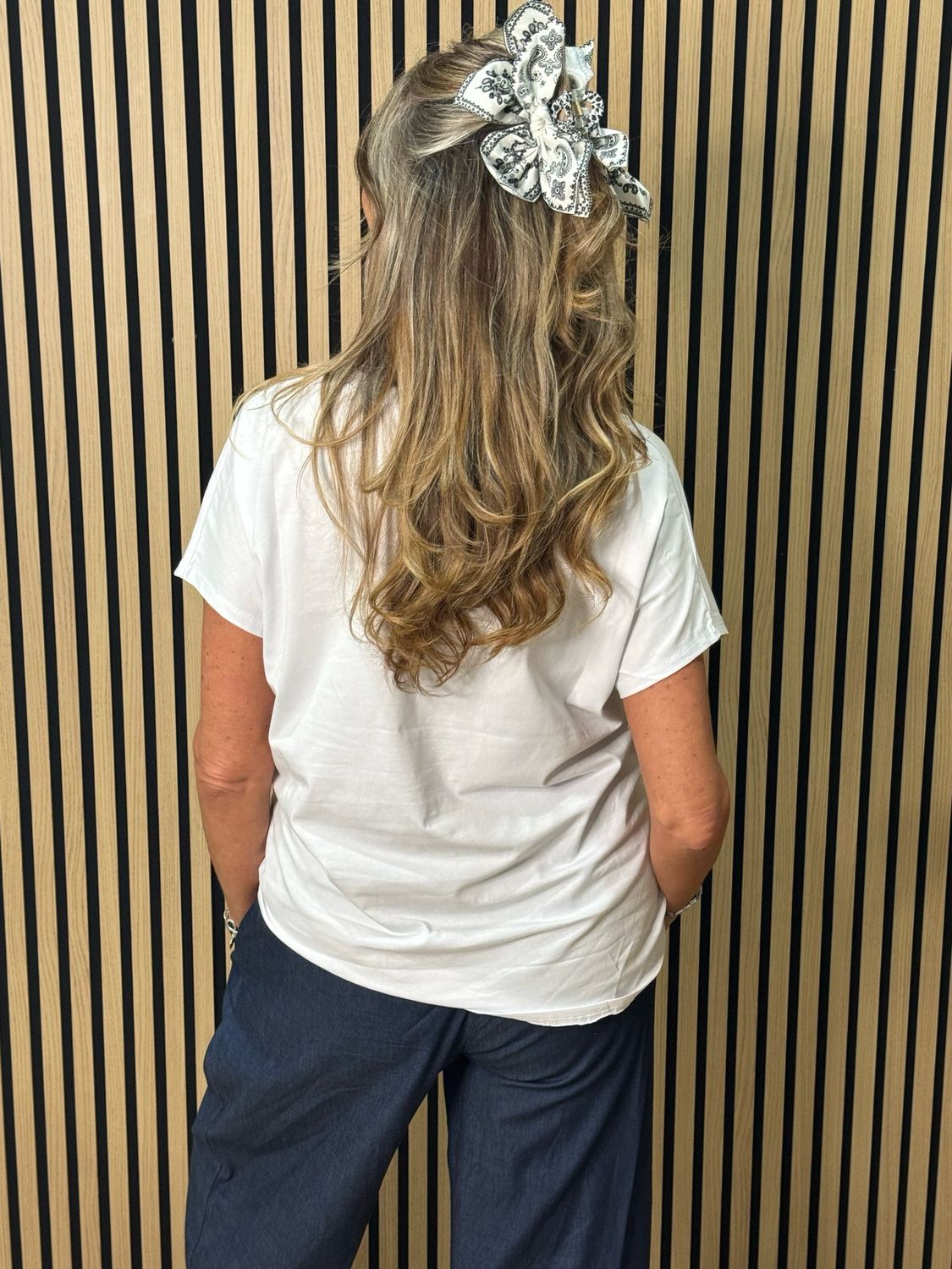 Metallic Feather Print T-Shirt - White/Gold