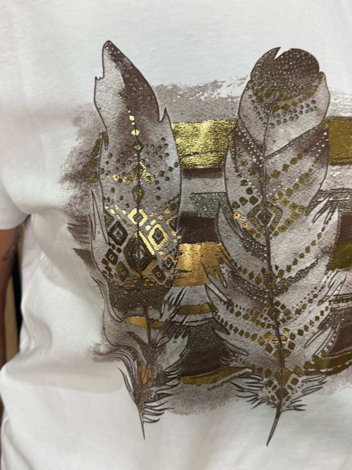 Metallic Feather Print T-Shirt - White/Gold