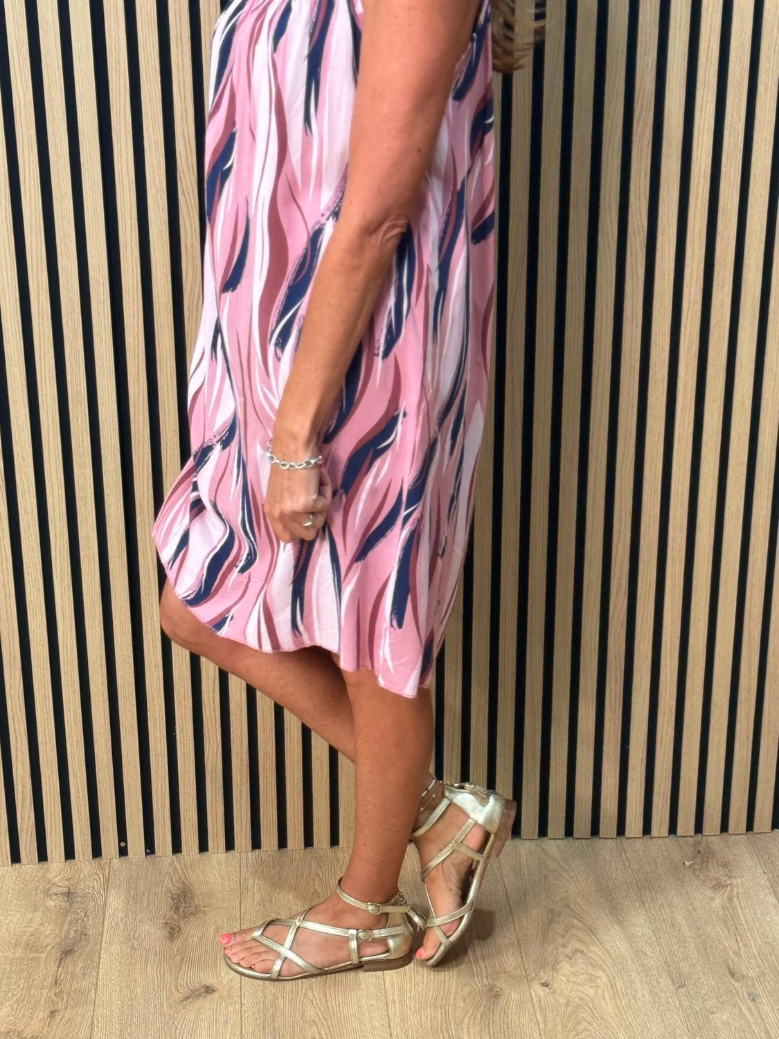 Abstract Print Strappy Dress – Pink
