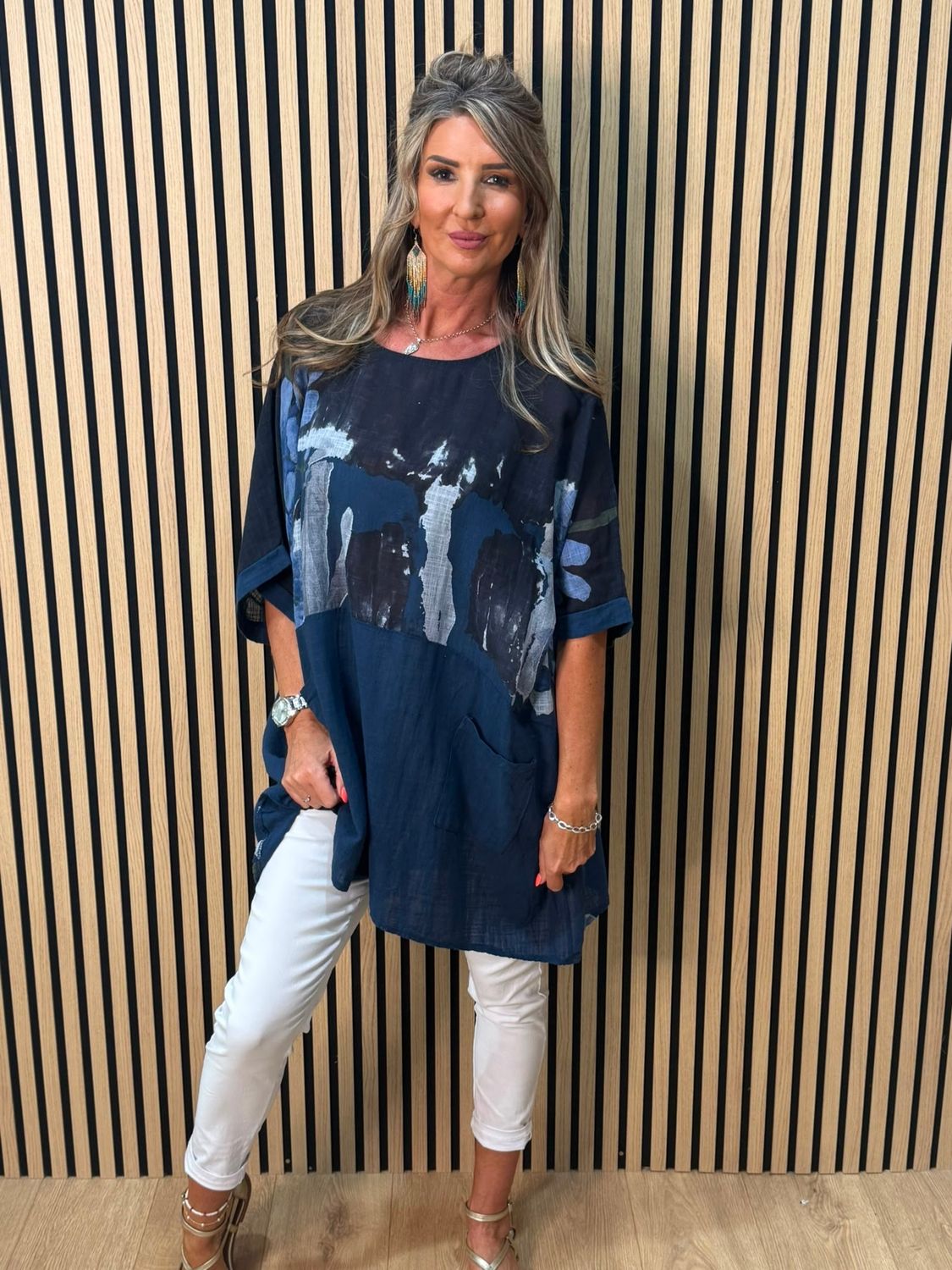 Floral Pocket Cotton Top – Navy