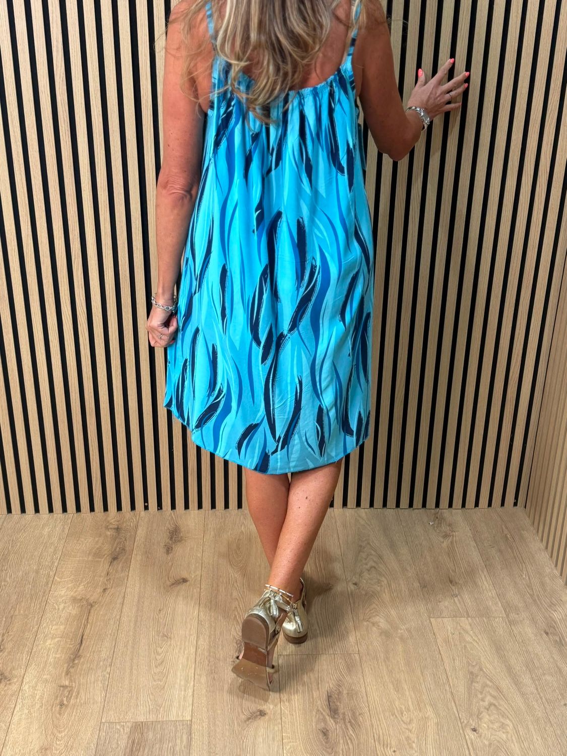 Abstract Print Strappy Dress – Blue