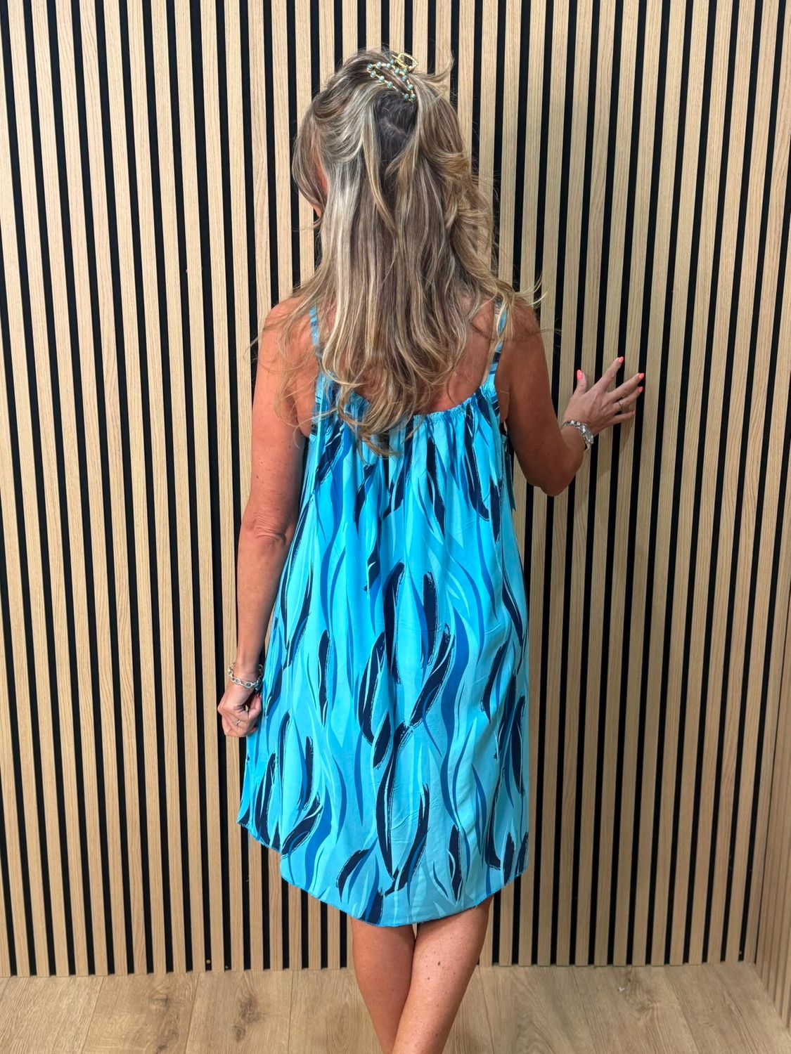 Abstract Print Strappy Dress – Blue