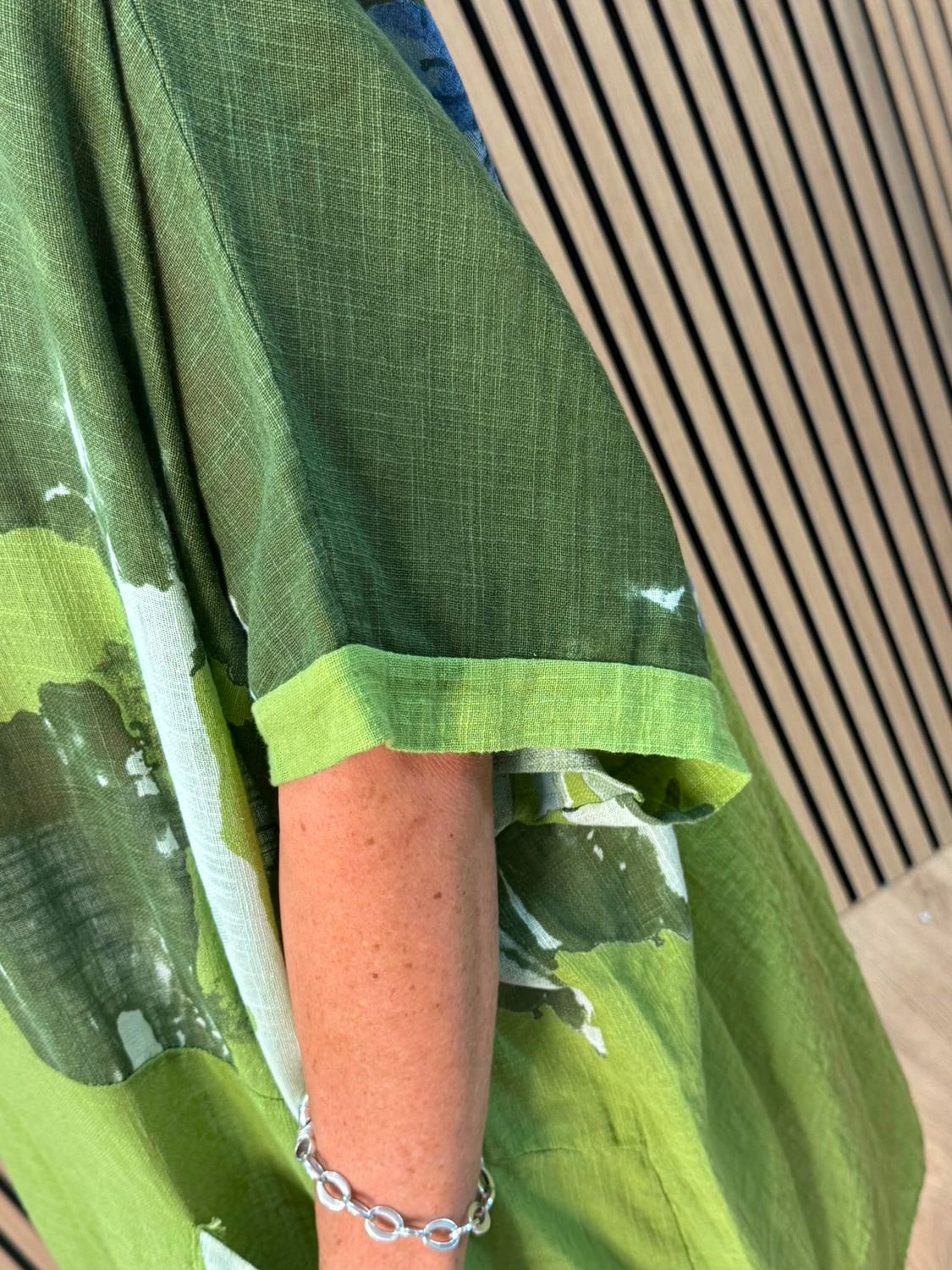 Floral Pocket Cotton Top –  Green