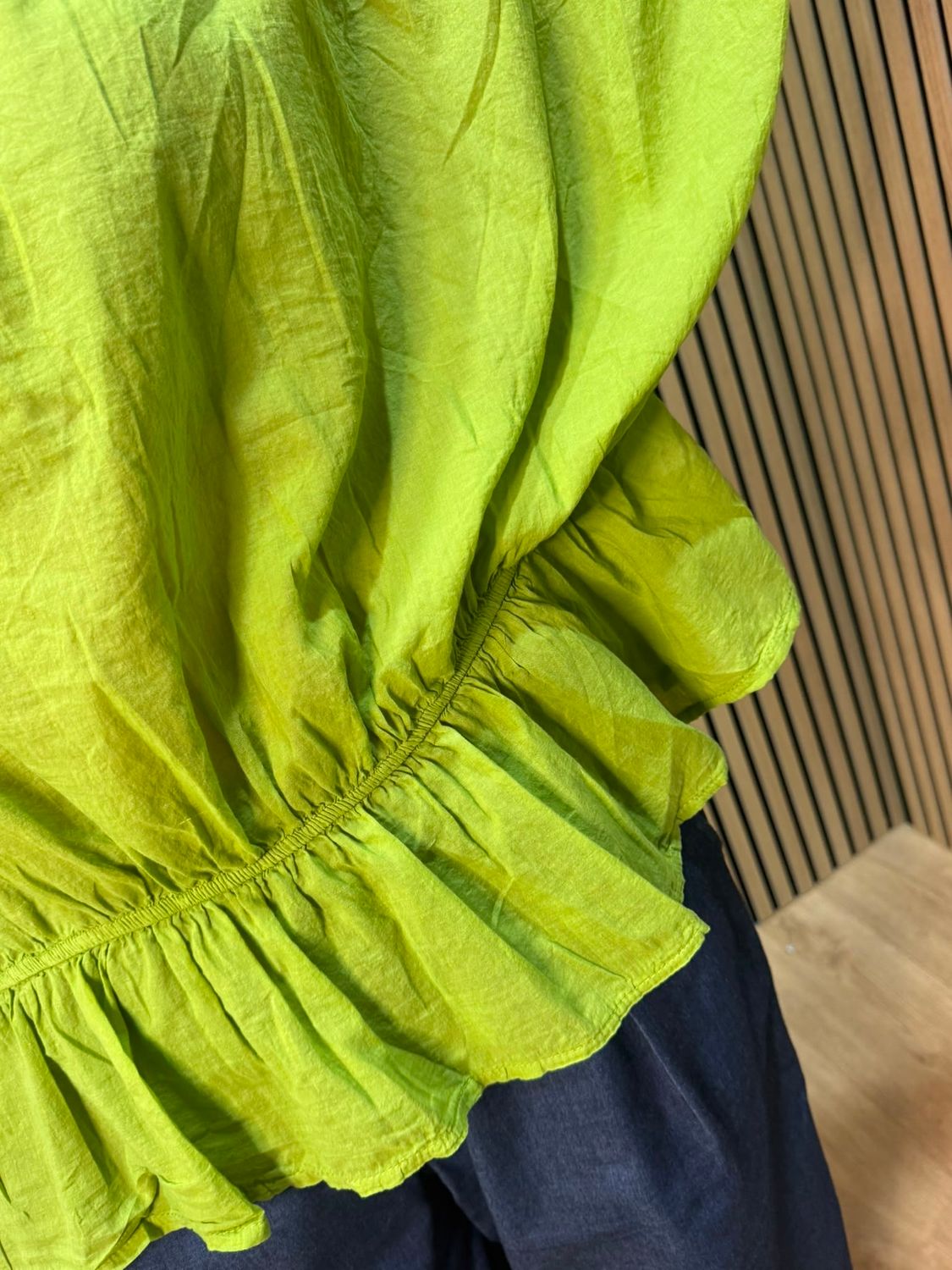 Stella Milani Cotton Peplum Top – Lime