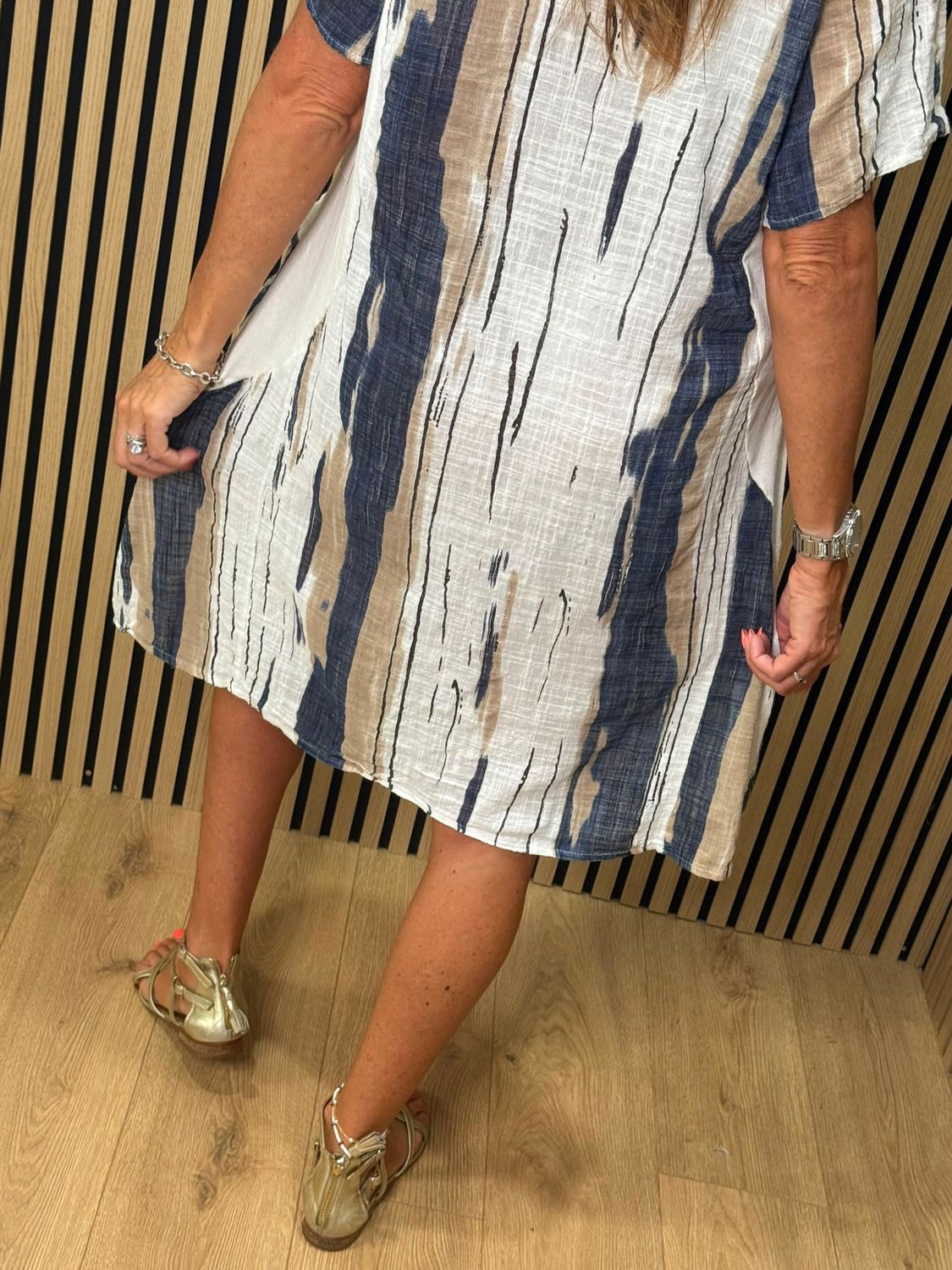 Abstract Stripe Pocket Dress – Navy