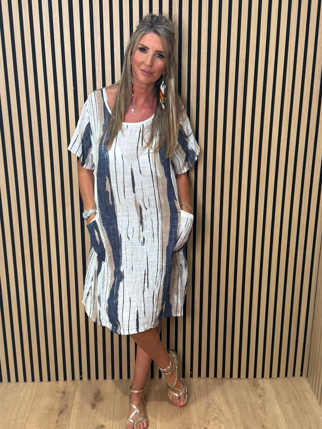 Abstract Stripe Pocket Dress – Navy