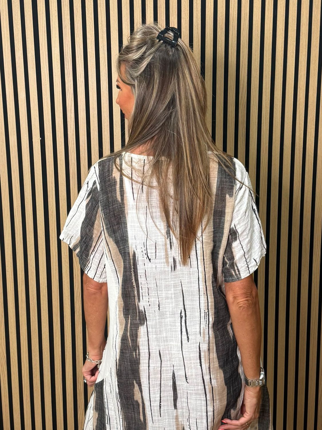 Abstract Stripe Pocket Dress – Black