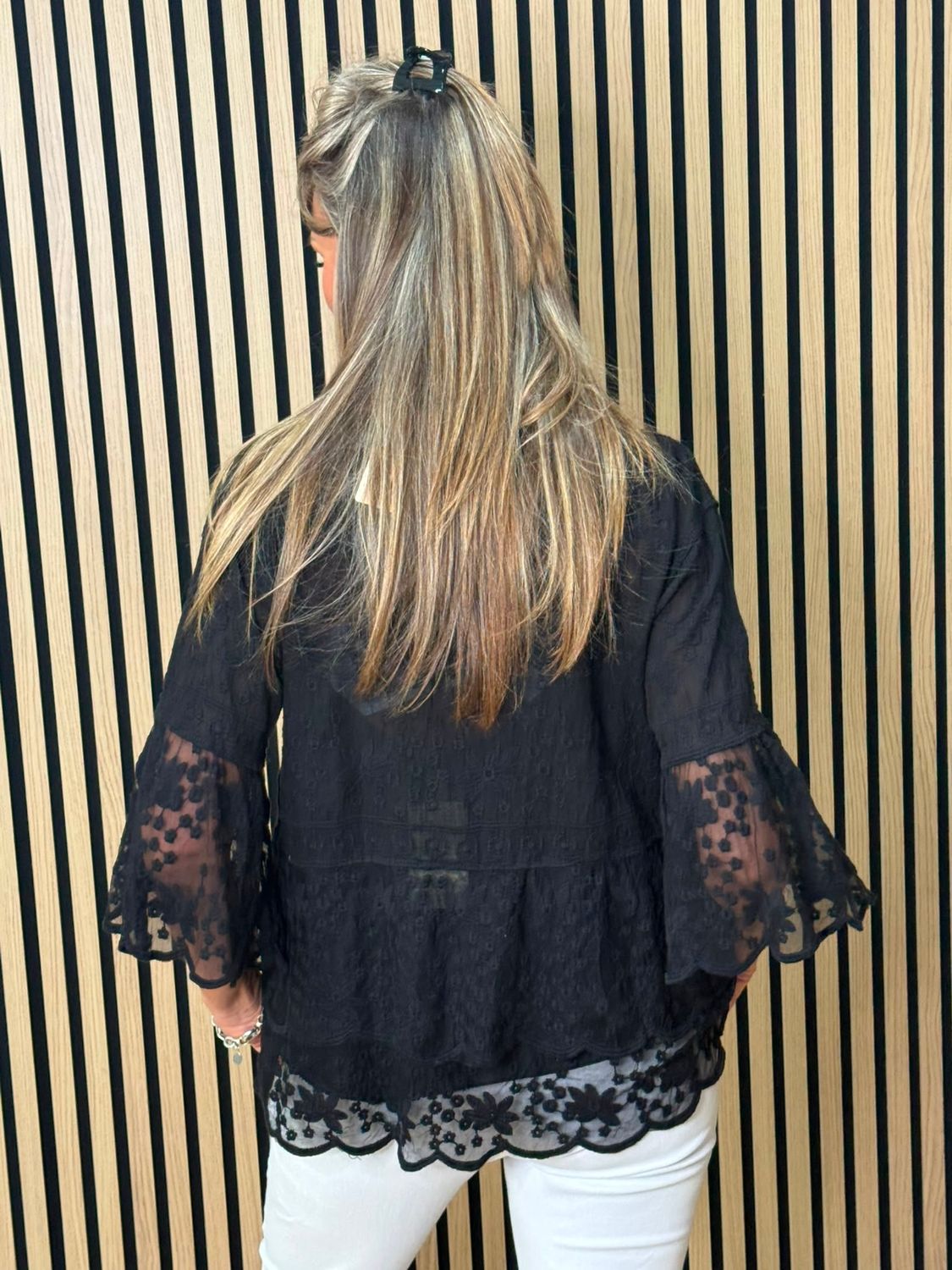 Floral Embroidered Lace Top – Black