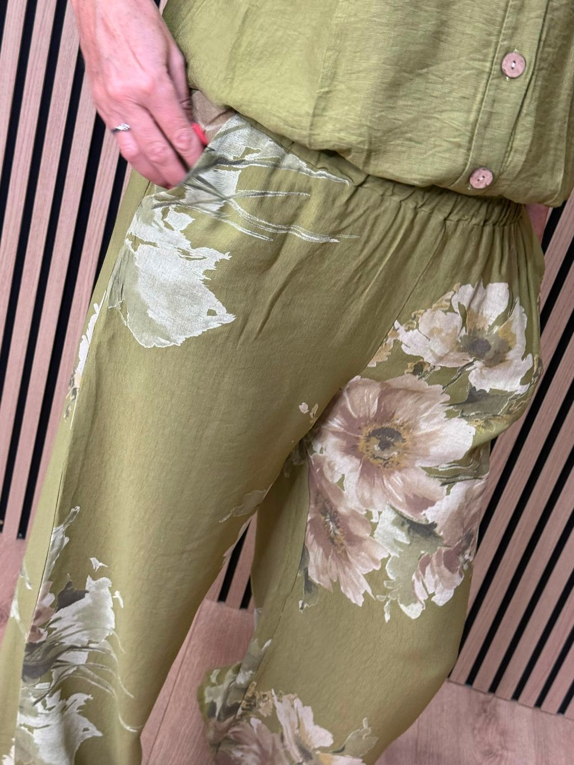 Floral Print Wide Leg Trouser Suit - Khaki