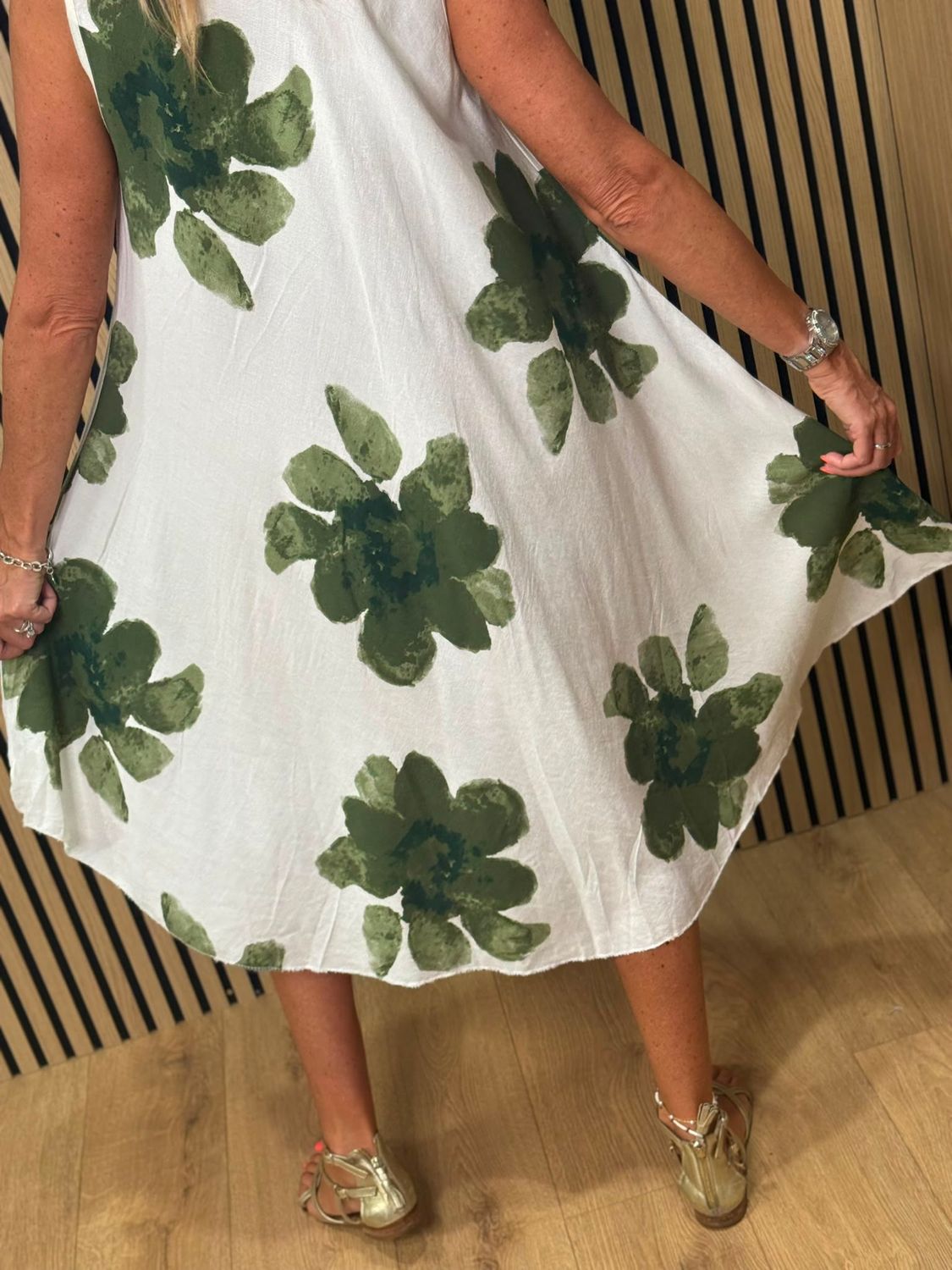 Oversized Floral Print Swing Dress - Green
